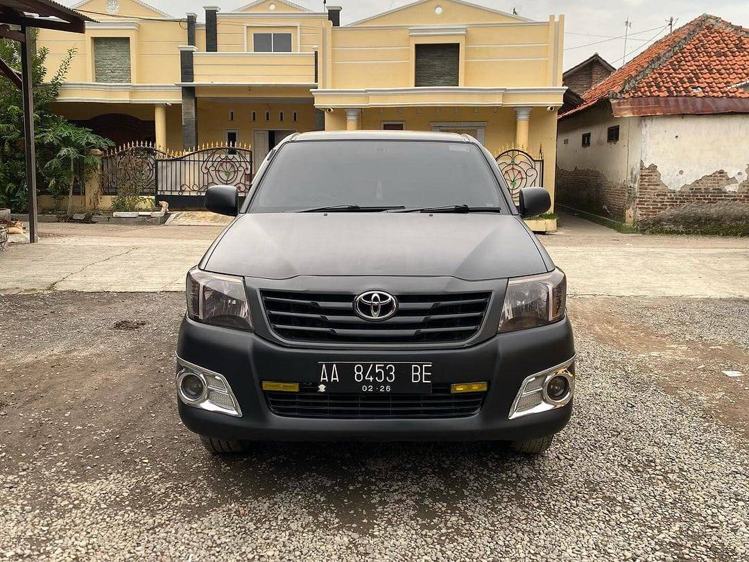 2013 Toyota Hilux Bekas 2013 Toyota Hilux Bekas