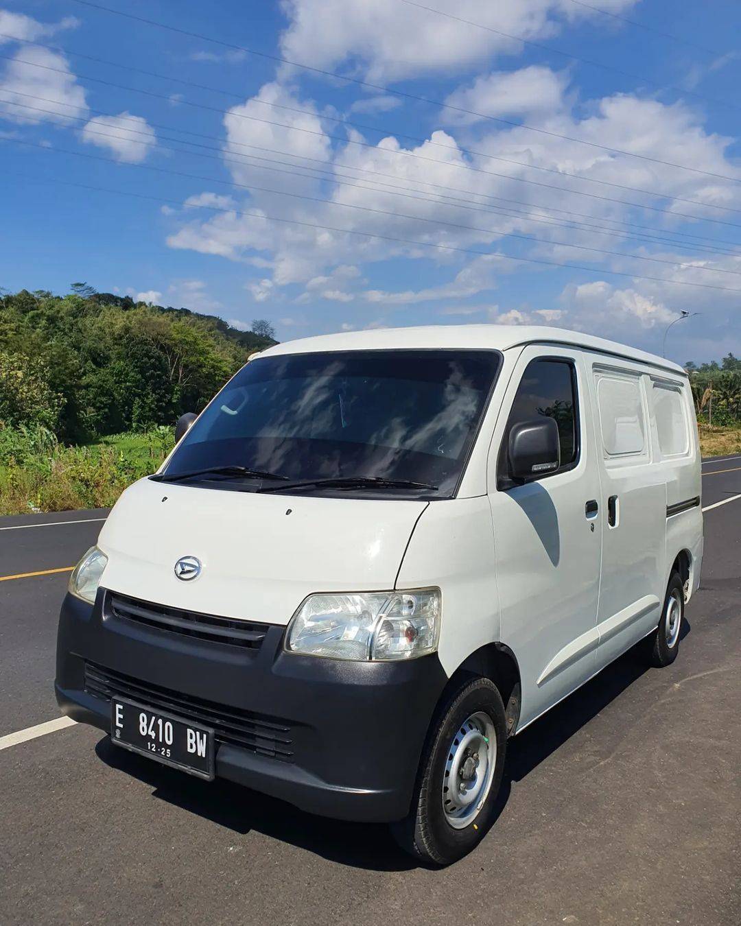 2015 Daihatsu Gran Max MB Minibus 1.3L D Blind Van MT Bekas