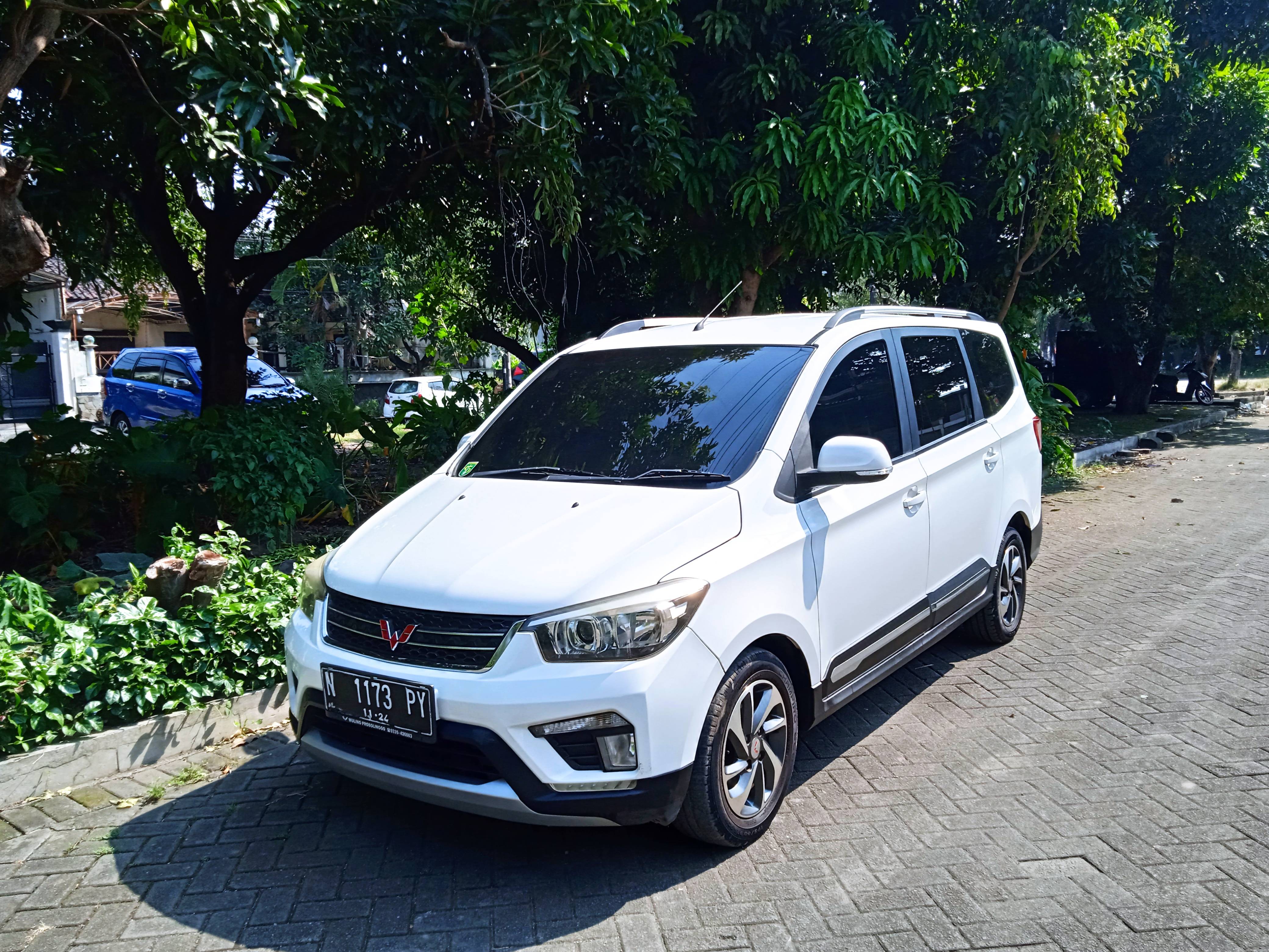 Second Hand 2019 Wuling Confero S Second Hand 2019 Wuling Confero S