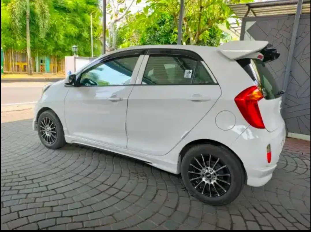2013 Kia Picanto MT 2013 Kia Picanto MT