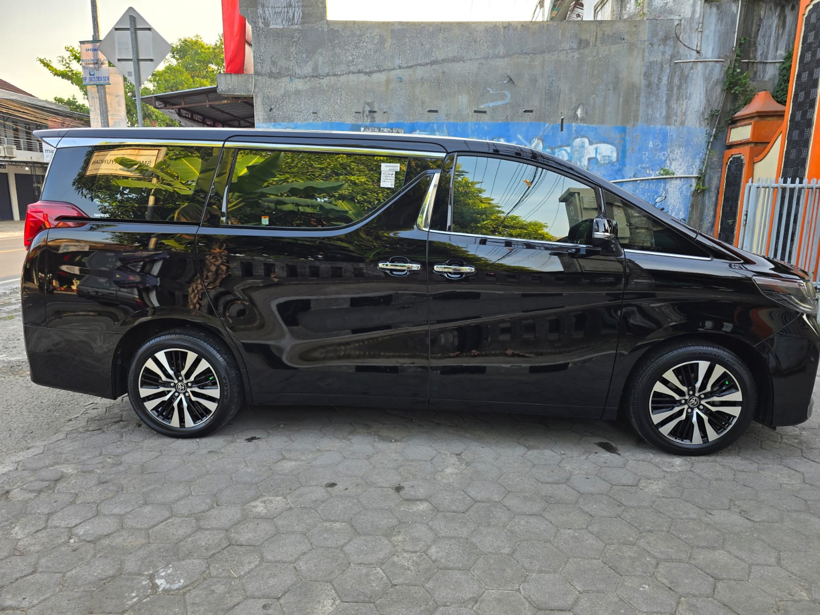 2023 Toyota Alphard 2023 Toyota Alphard