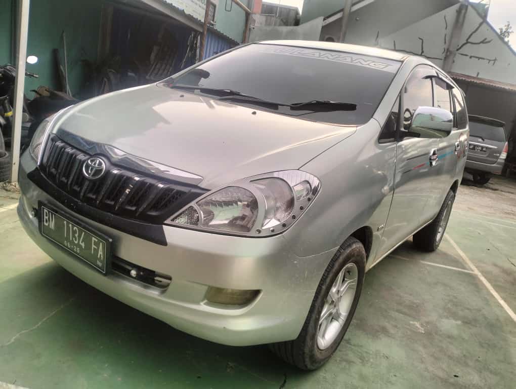 Second Hand 2006 Toyota Innova Second Hand 2006 Toyota Innova