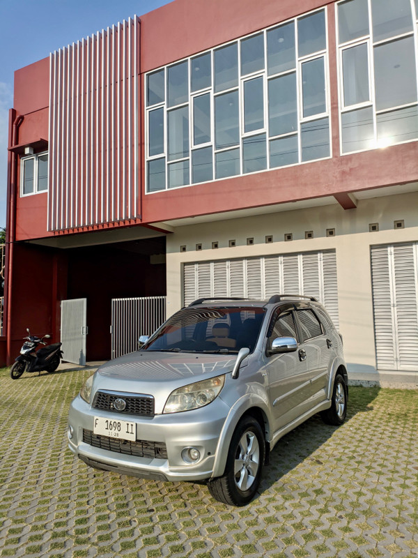 2013 Toyota Rush  S AT 2013 Toyota Rush  S AT