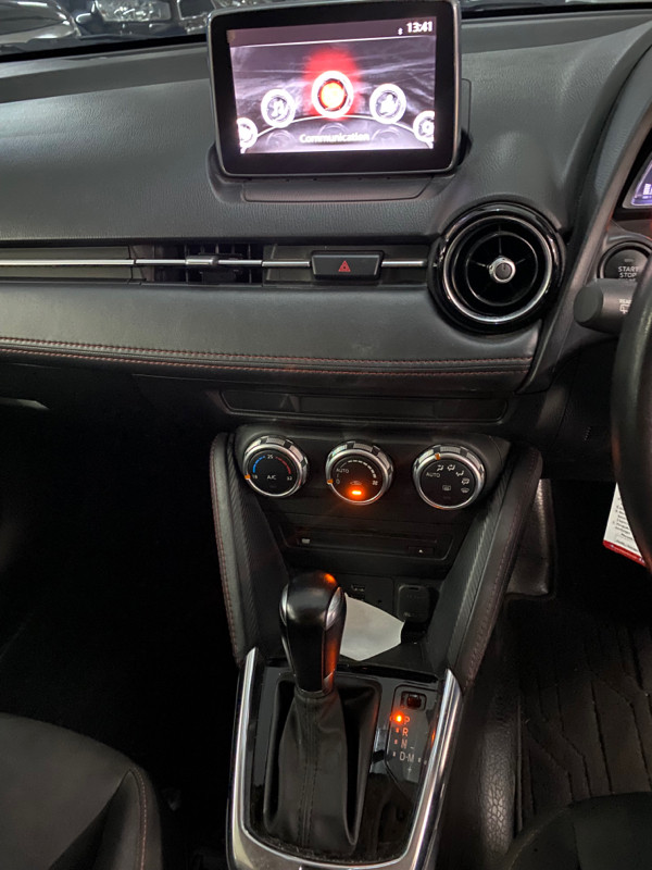 2015 Mazda 2 2015 Mazda 2