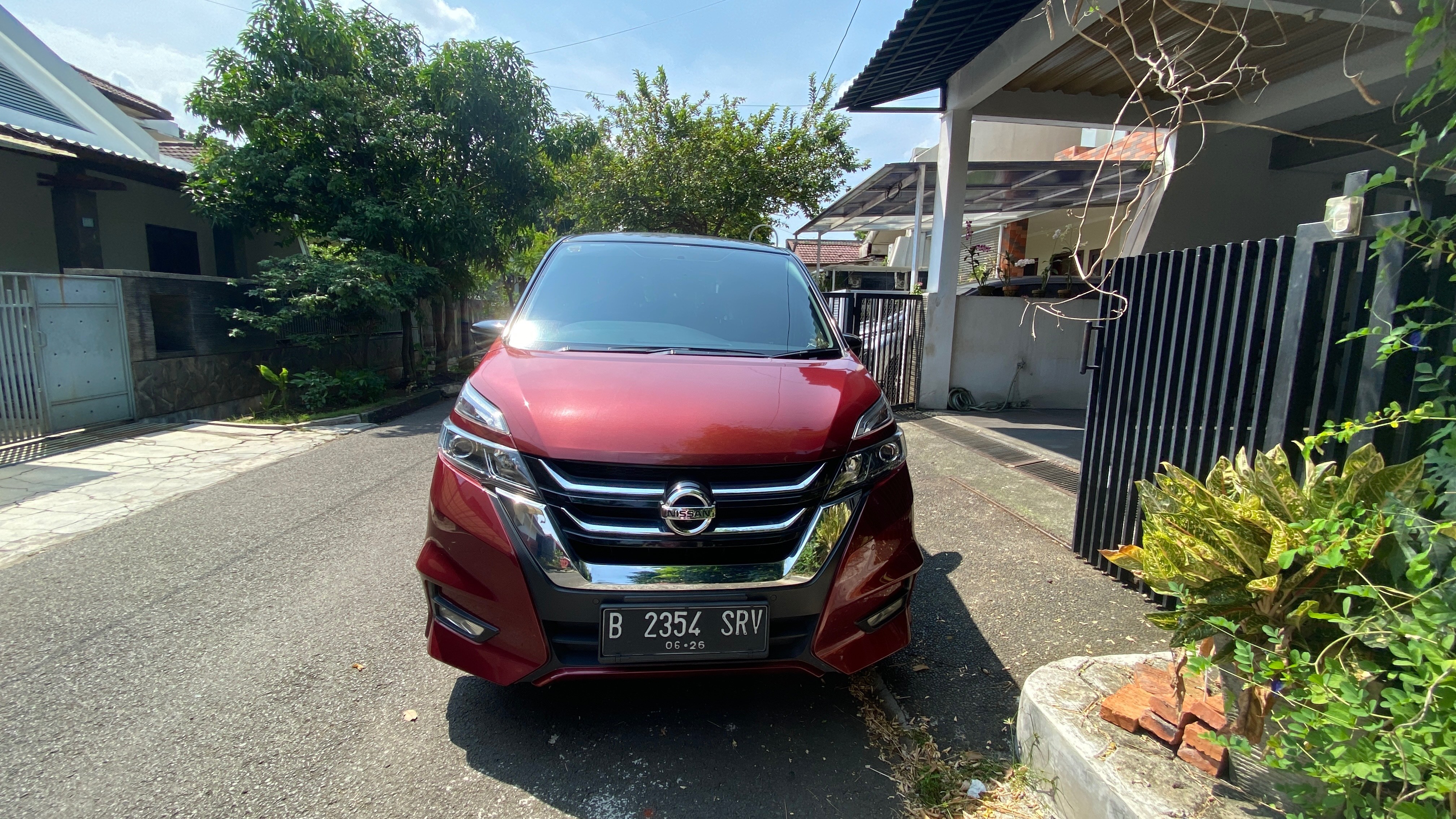 Second Hand 2019 Nissan Serena 2.2L AT Second Hand 2019 Nissan Serena 2.2L AT