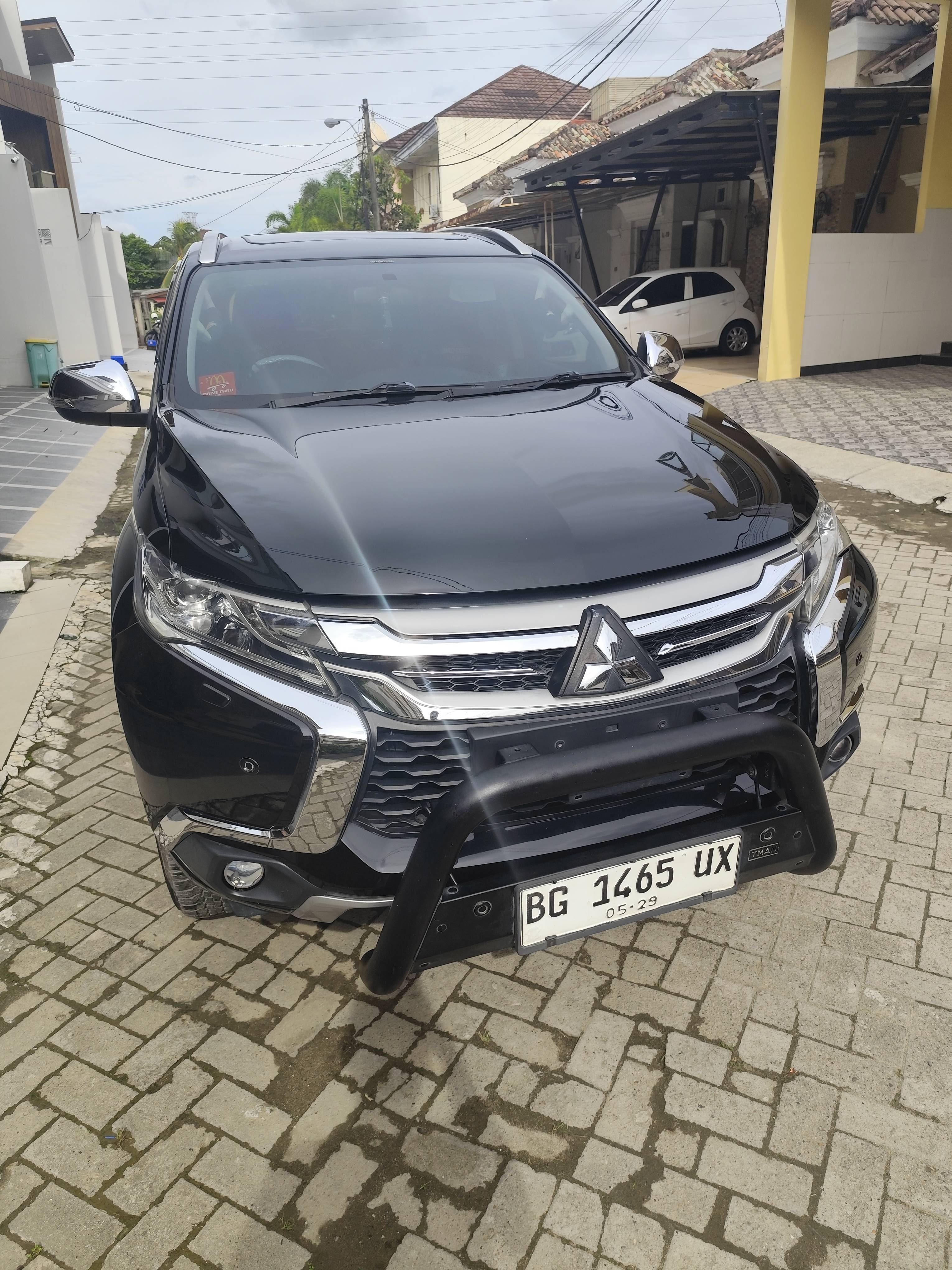 2019 Mitsubishi Pajero Sport Dakar AT 4x2 Bekas 2019 Mitsubishi Pajero Sport Dakar AT 4x2 Bekas