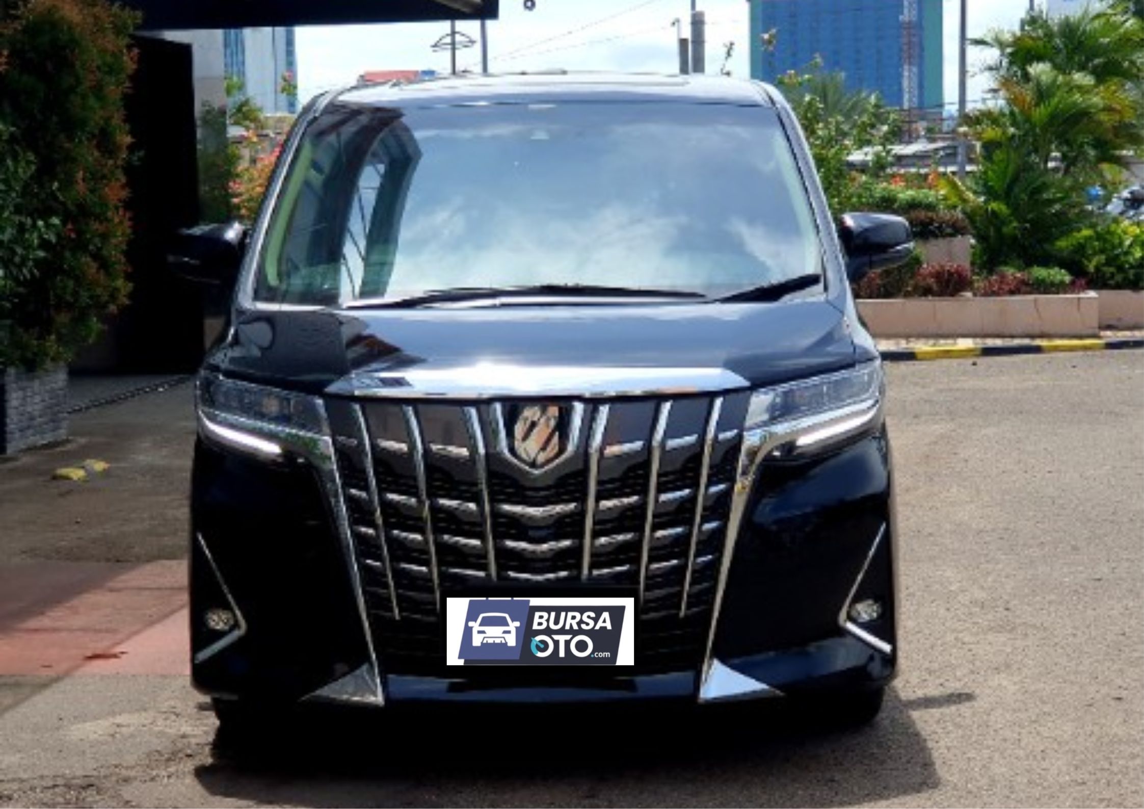 Second Hand 2022 Toyota Alphard Second Hand 2022 Toyota Alphard