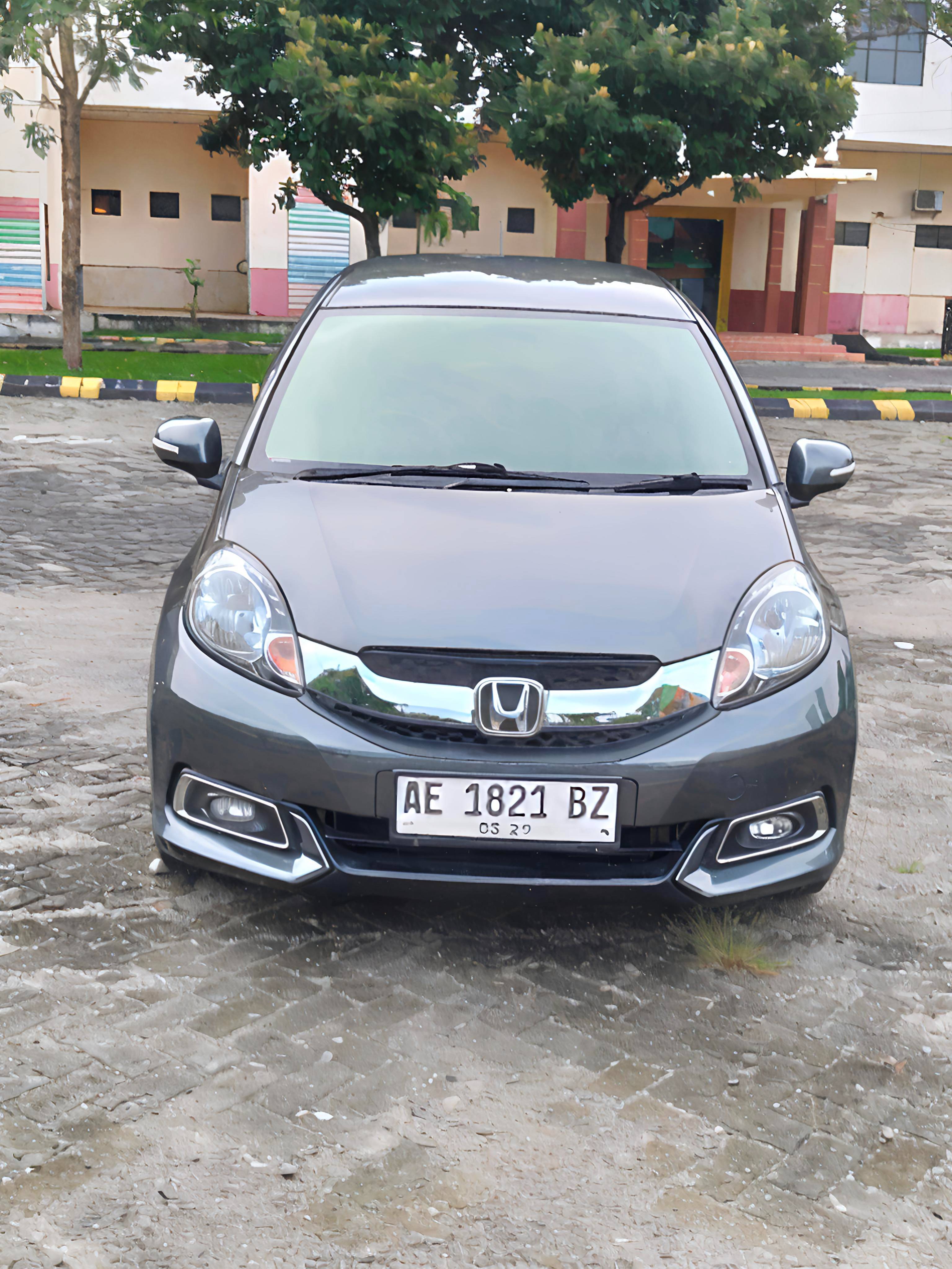 Second Hand 2014 Honda Mobilio E Prestige Second Hand 2014 Honda Mobilio E Prestige