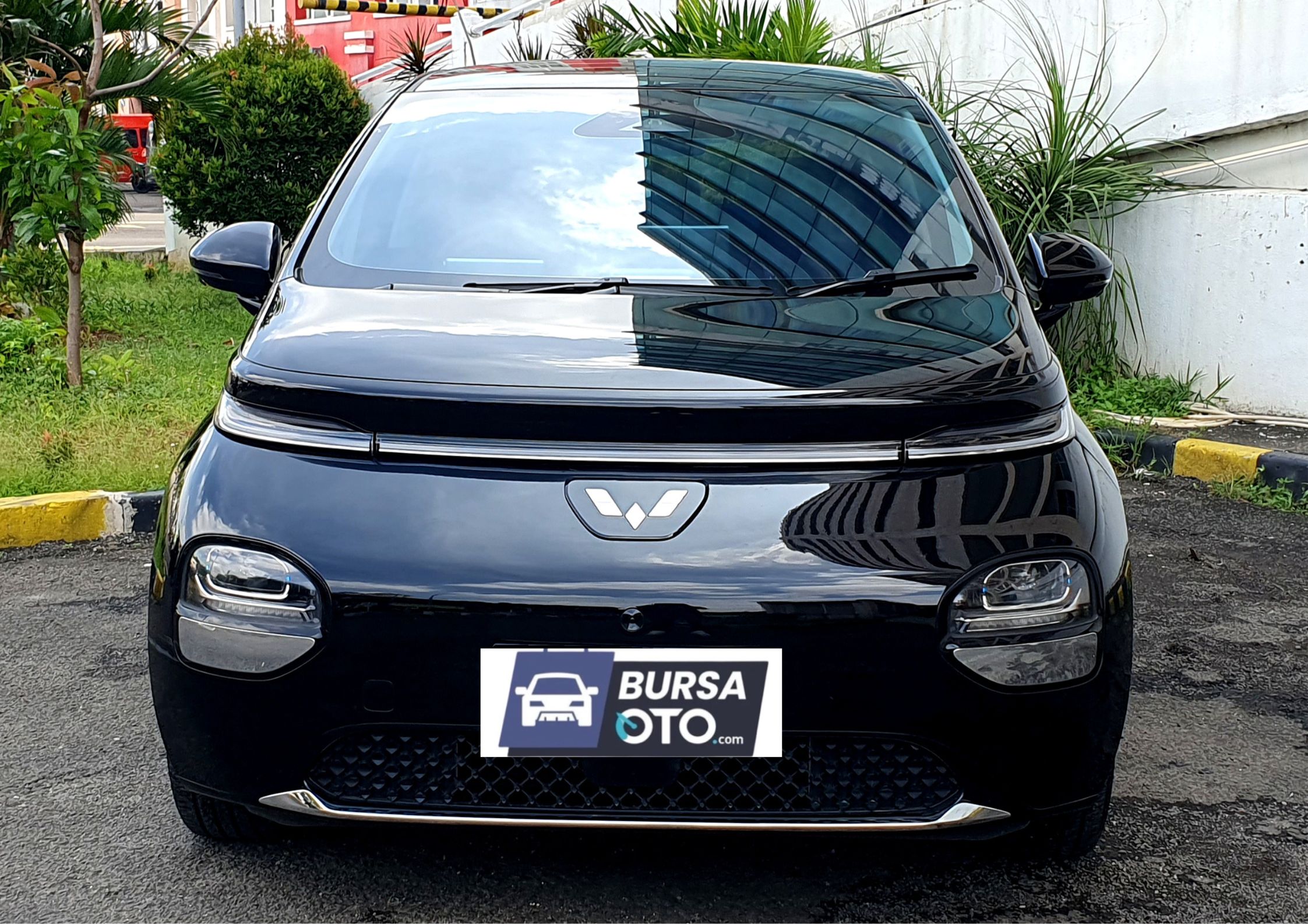 Second Hand 2024 Wuling Cloud EV Pro Second Hand 2024 Wuling Cloud EV Pro