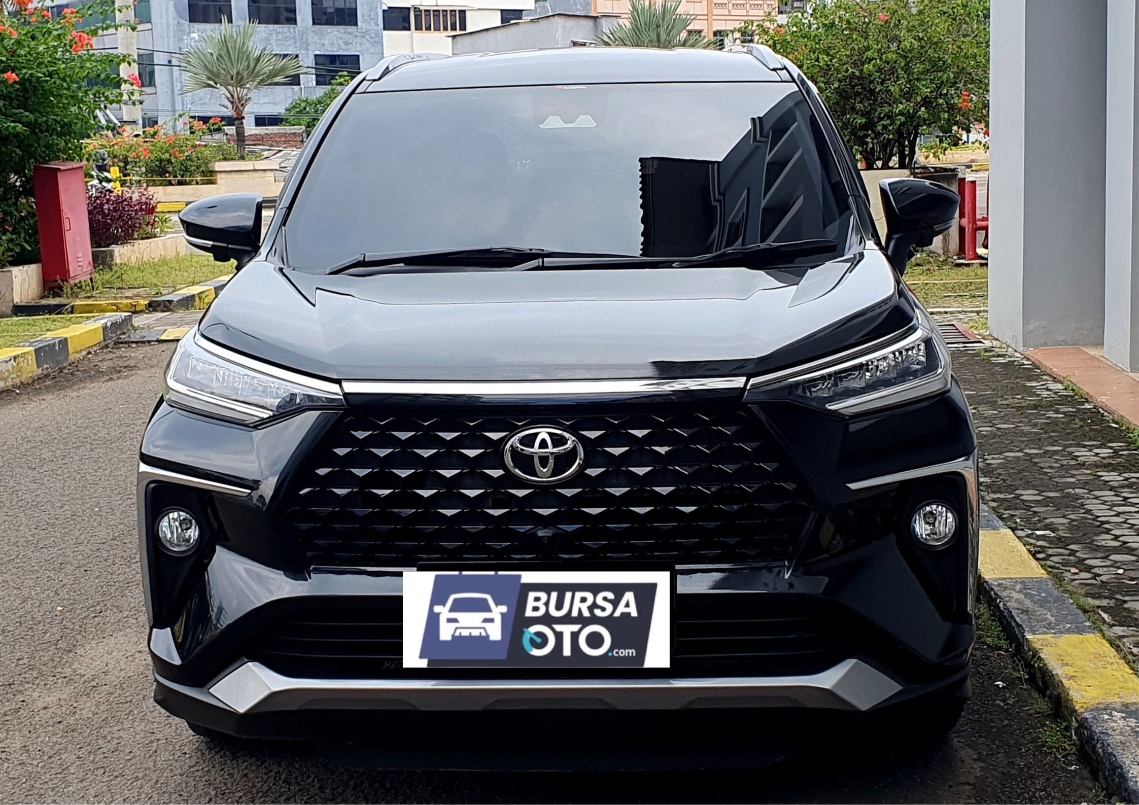 Second Hand 2022 Toyota Veloz Q CVT TSS Second Hand 2022 Toyota Veloz Q CVT TSS