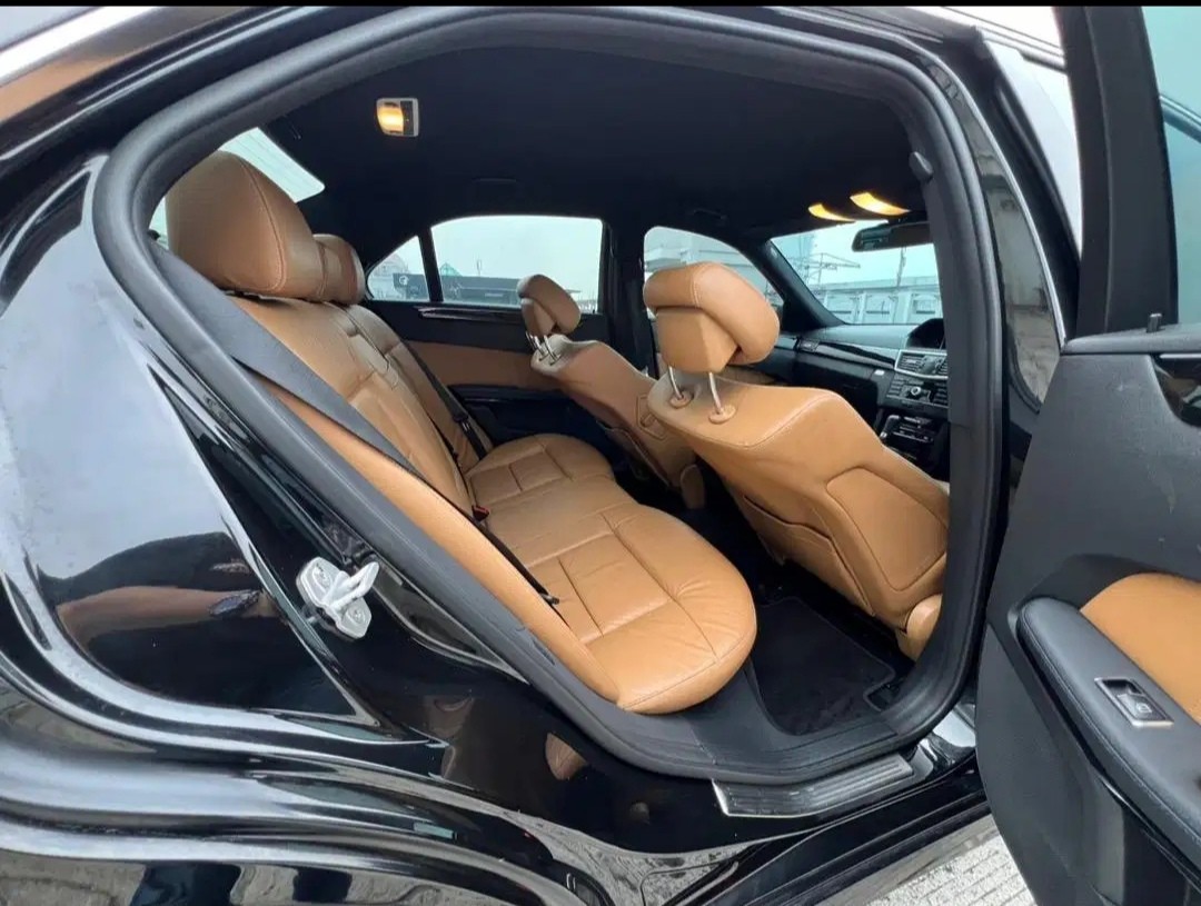 2010 Mercedes Benz E-Class 2010 Mercedes Benz E-Class