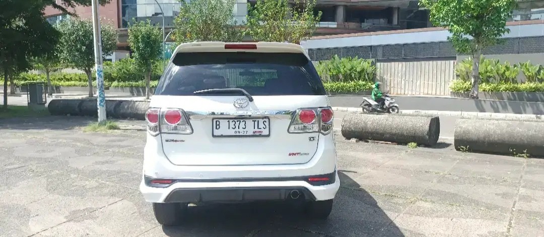 2013 Toyota Fortuner  2013 Toyota Fortuner