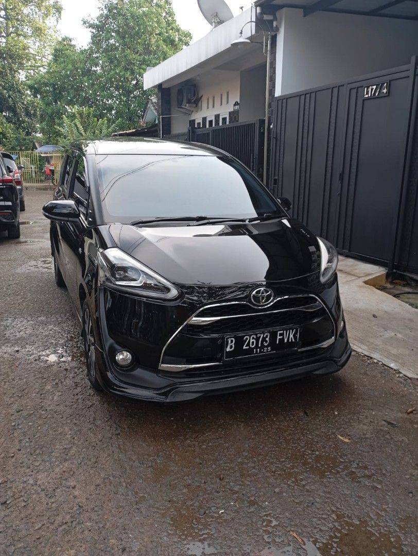 2018 Toyota Sienta 1.5 Q CVT FROMAGE TRIM Bekas 2018 Toyota Sienta 1.5 Q CVT FROMAGE TRIM Bekas
