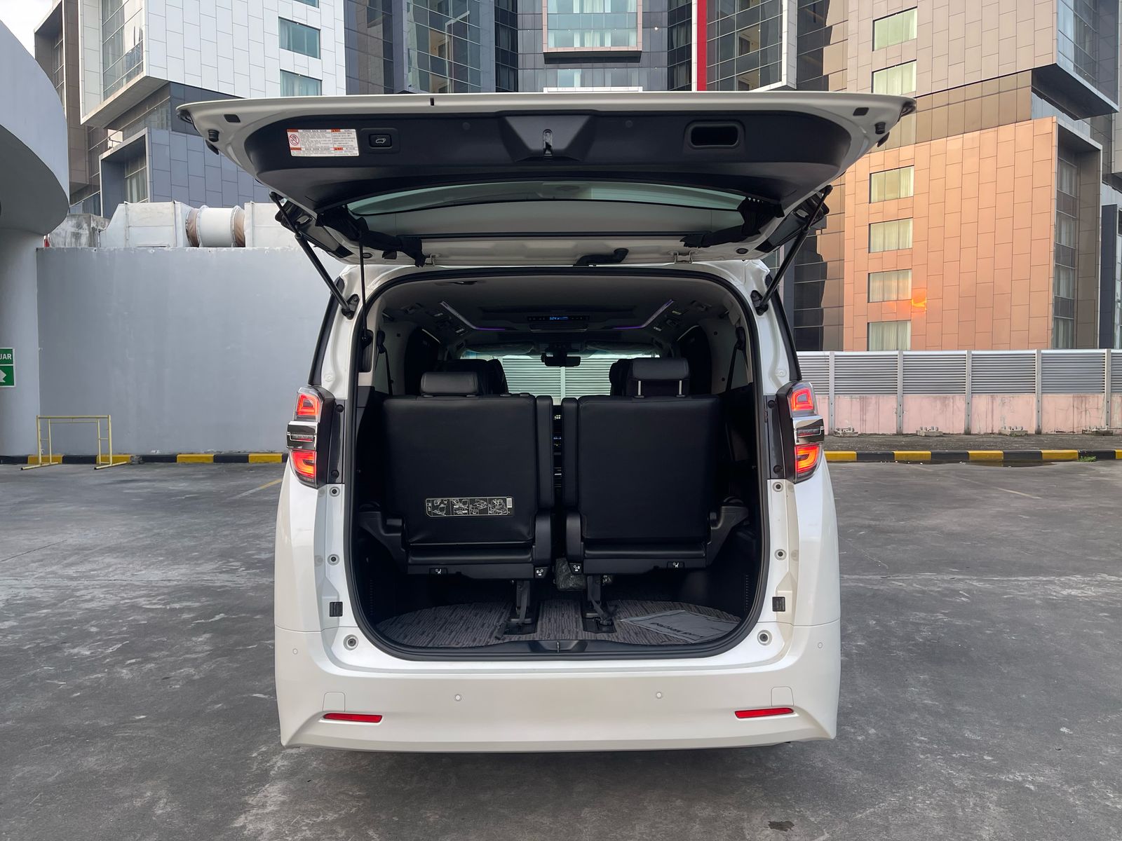 2018 Toyota Vellfire 2018 Toyota Vellfire