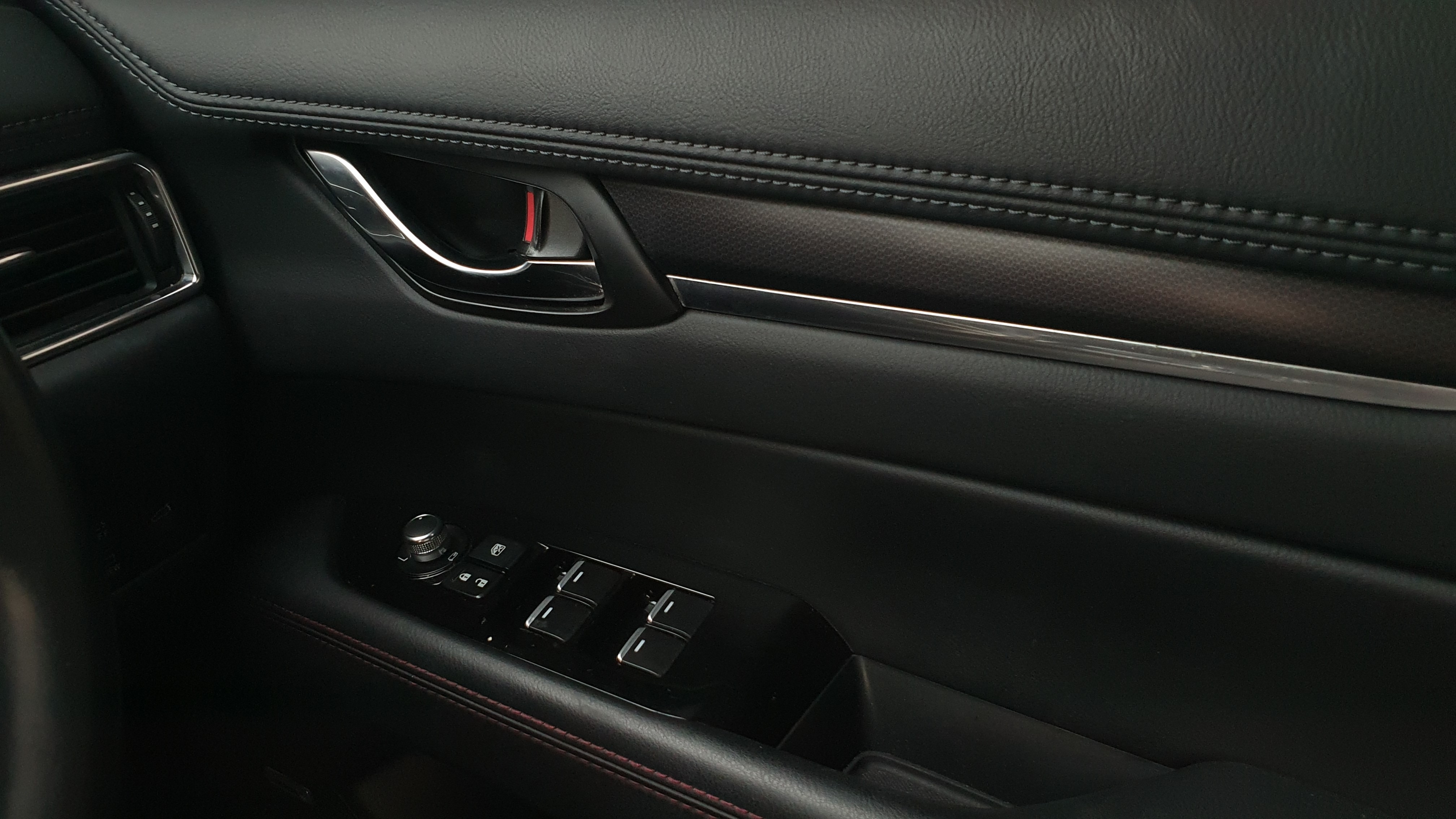 2022 Mazda CX-5 Kuro 2022 Mazda CX-5 Kuro