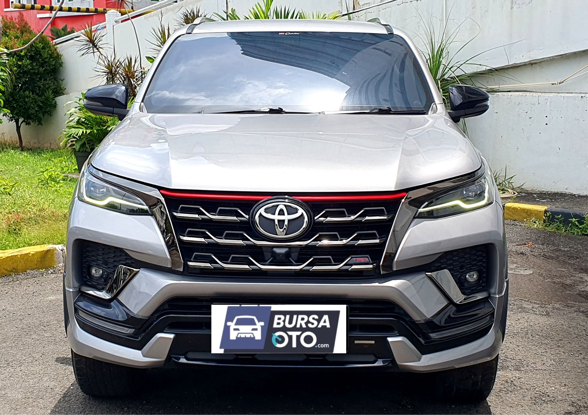 Second Hand 2021 Toyota Fortuner VRZ Trd Sportivo AT Second Hand 2021 Toyota Fortuner VRZ Trd Sportivo AT