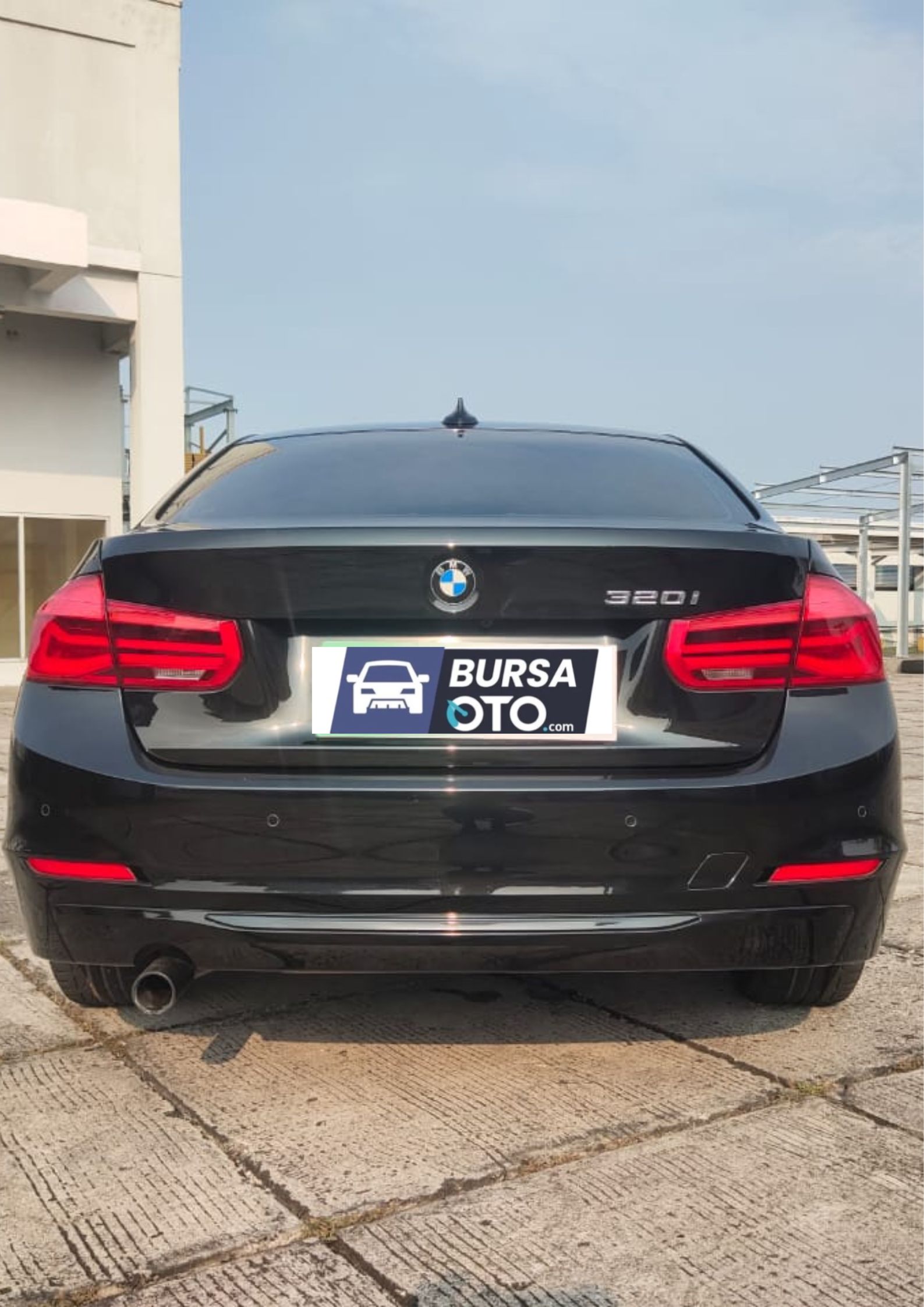 2014 BMW 3 Series Sedan 320i Dynamic 2014 BMW 3 Series Sedan 320i Dynamic