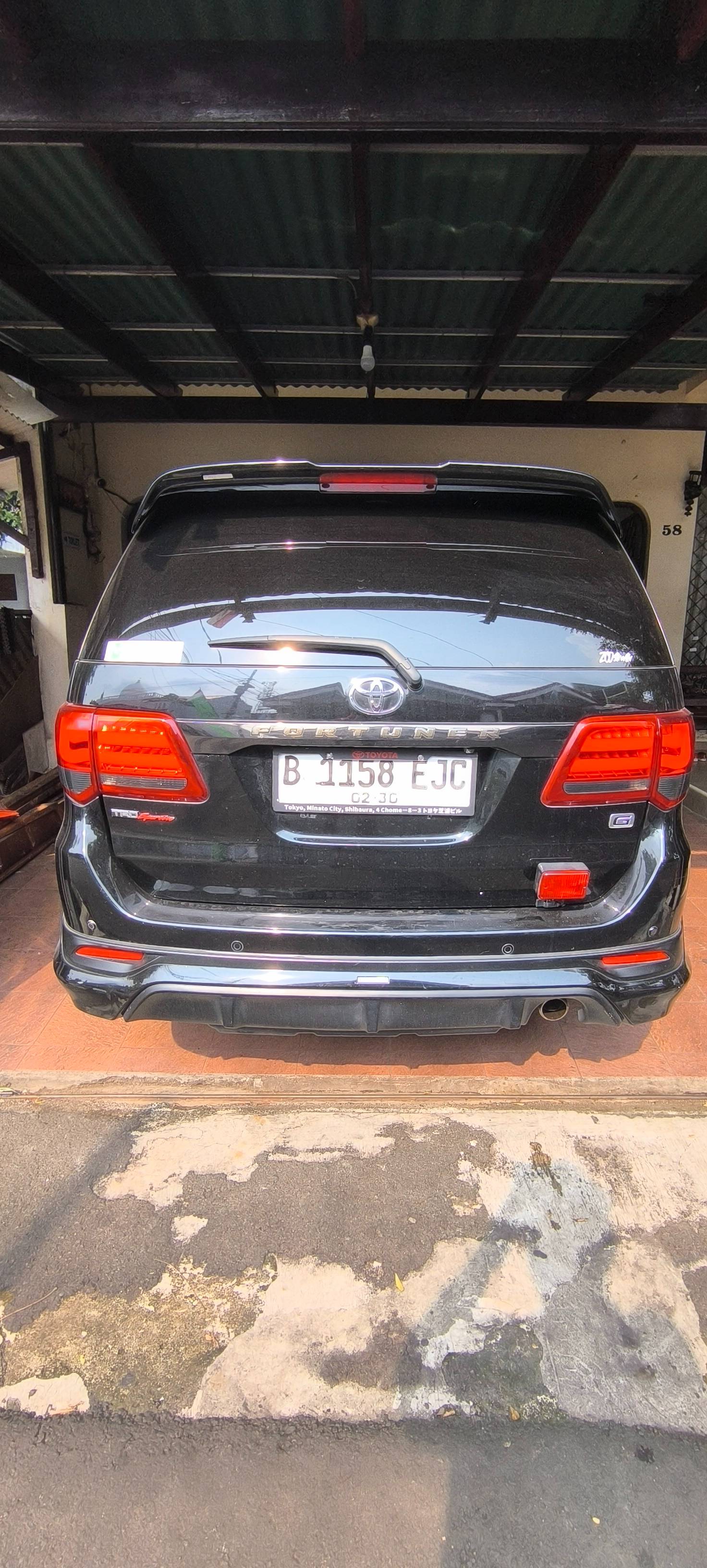 2014 Toyota Fortuner  2.7 G A/T LUX TRD BENSIN 2014 Toyota Fortuner  2.7 G A/T LUX TRD BENSIN