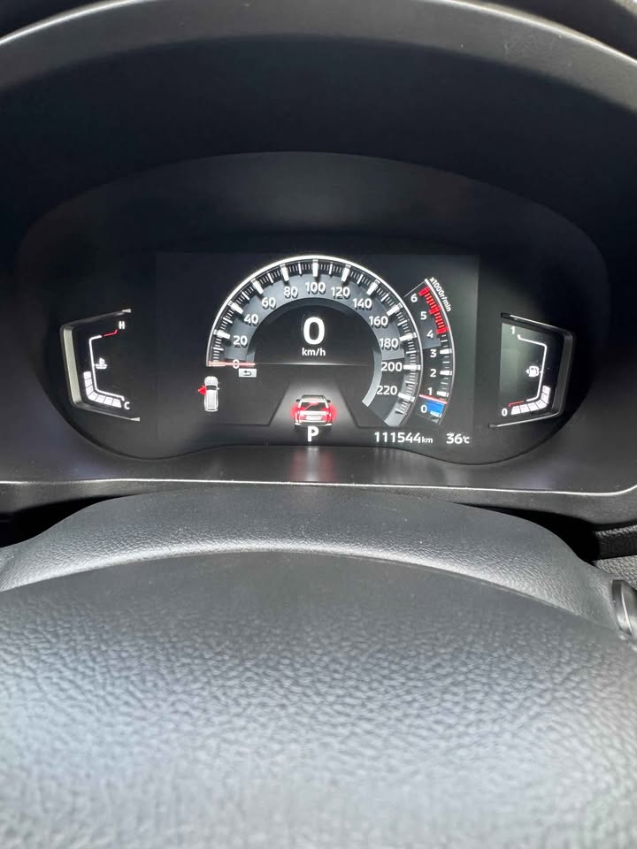 2022 Mitsubishi Pajero Sport Dakar AT 4x2 2022 Mitsubishi Pajero Sport Dakar AT 4x2