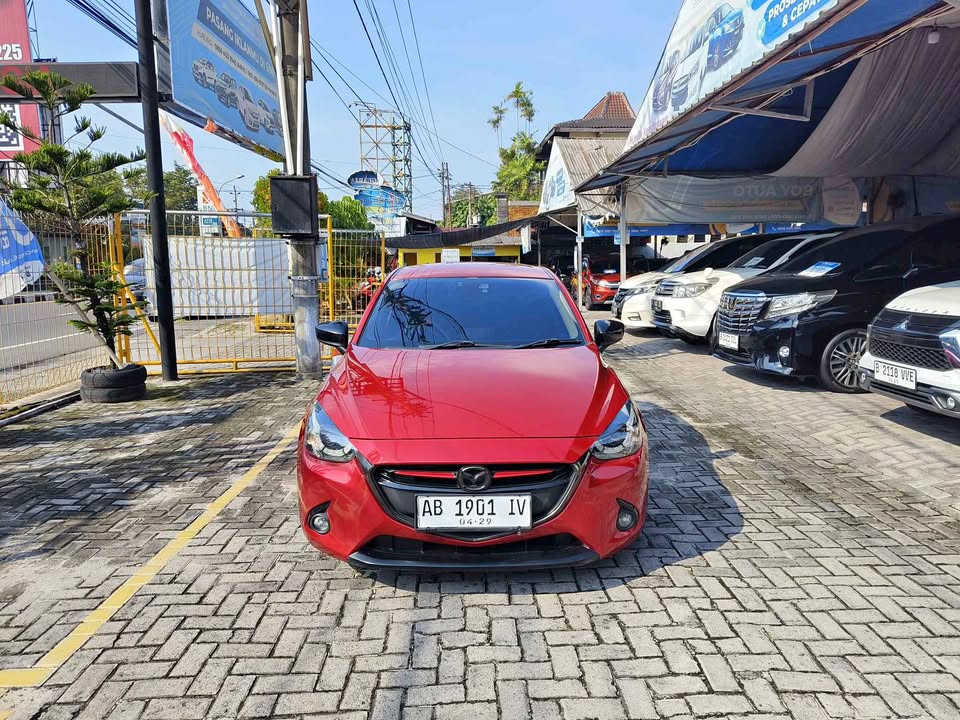 2015 Mazda 2 GT SKYACTIV 2015 Mazda 2 GT SKYACTIV