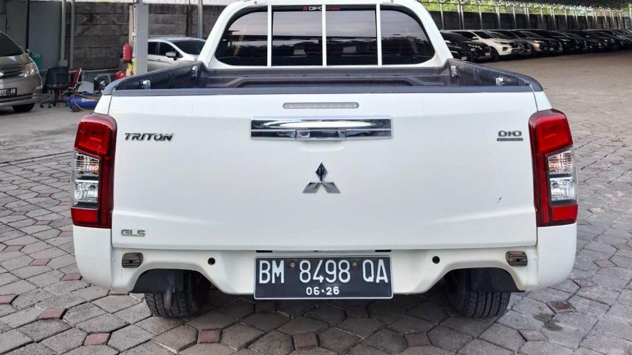 2021 Mitsubishi Triton Double Cab GLS 4x4 MT 2021 Mitsubishi Triton Double Cab GLS 4x4 MT