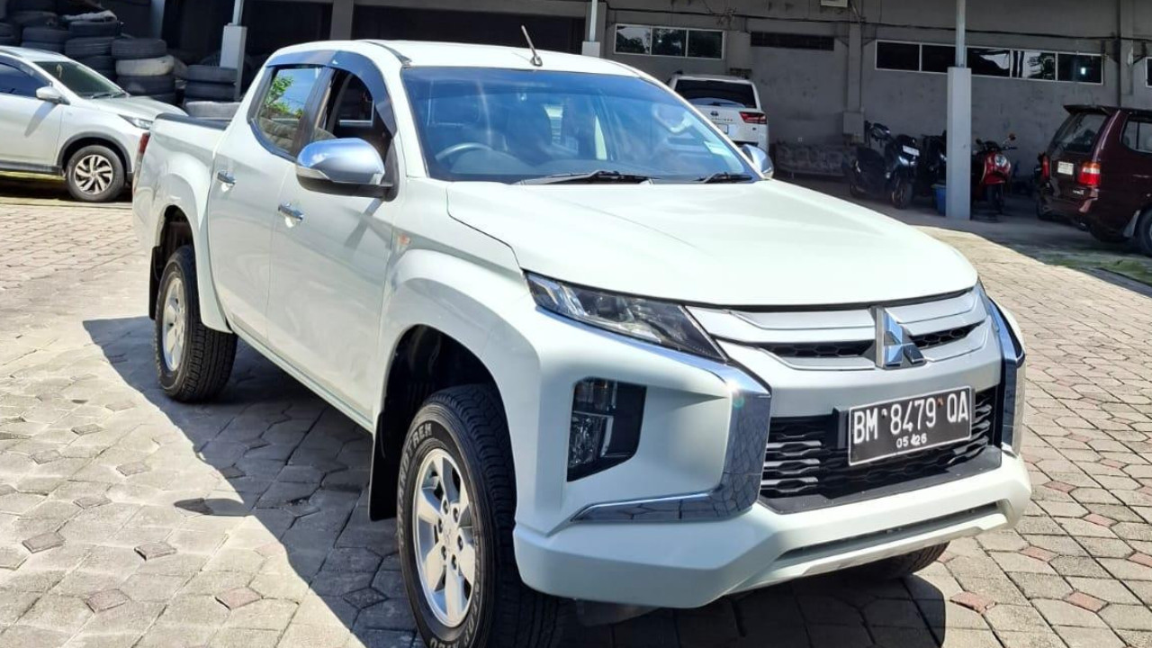 2021 Mitsubishi Triton Double Cab GLS 4x4 MT 2021 Mitsubishi Triton Double Cab GLS 4x4 MT