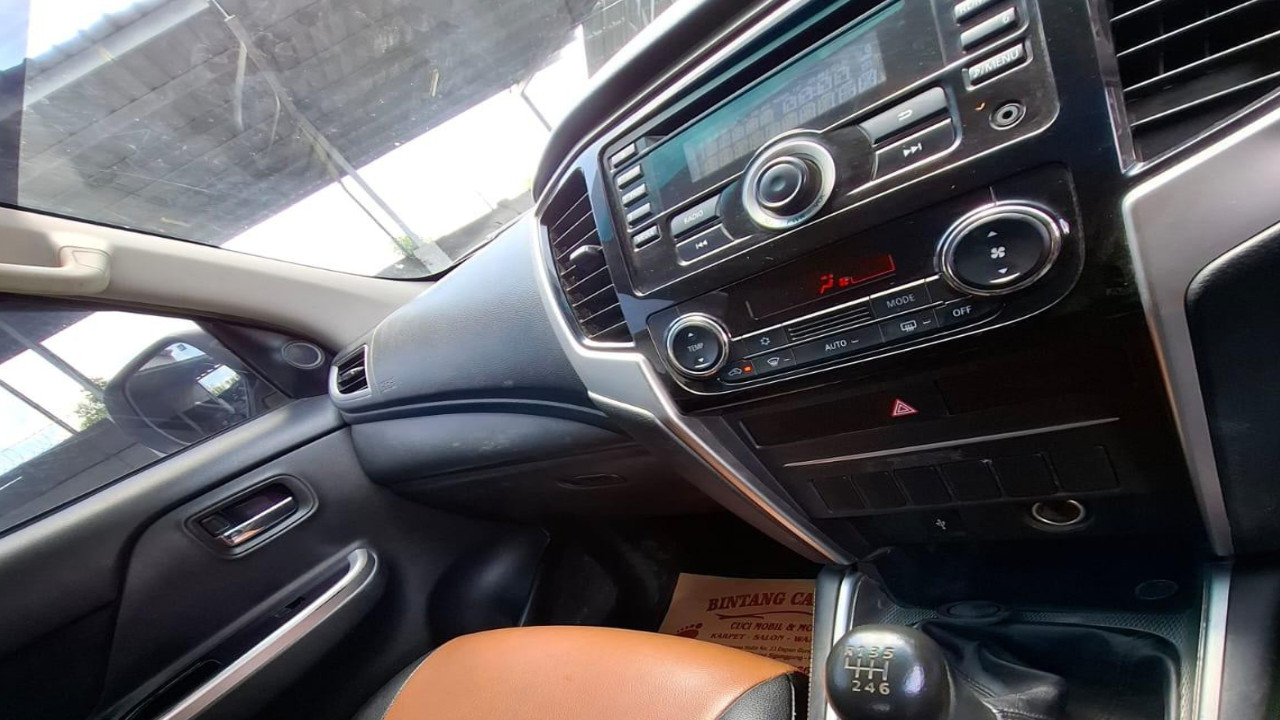 2021 Mitsubishi Triton Double Cab GLS 4x4 MT 2021 Mitsubishi Triton Double Cab GLS 4x4 MT