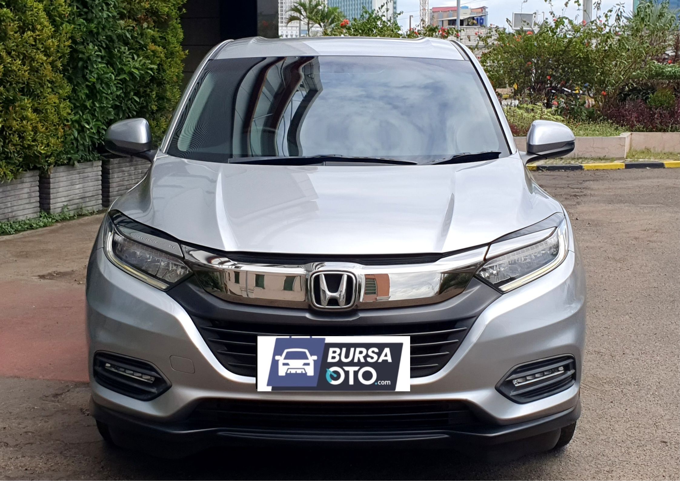 Second Hand 2018 Honda HRV 1.5L SE CVT Second Hand 2018 Honda HRV 1.5L SE CVT