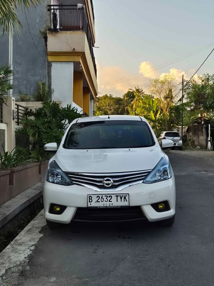 2018 Nissan Grand Livina 1.5 XV CVT