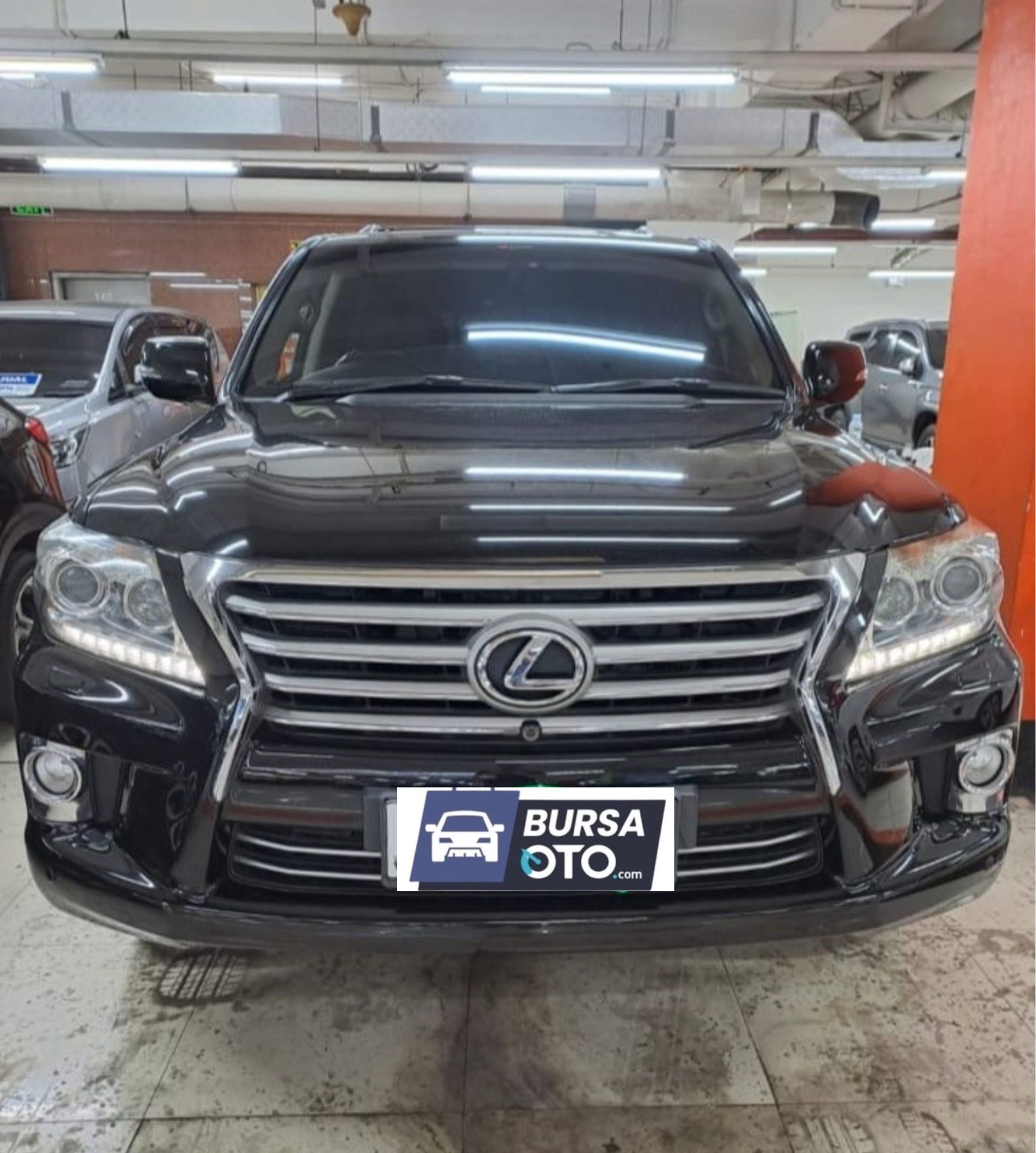 Second Hand 2013 Lexus LX 570 Second Hand 2013 Lexus LX 570