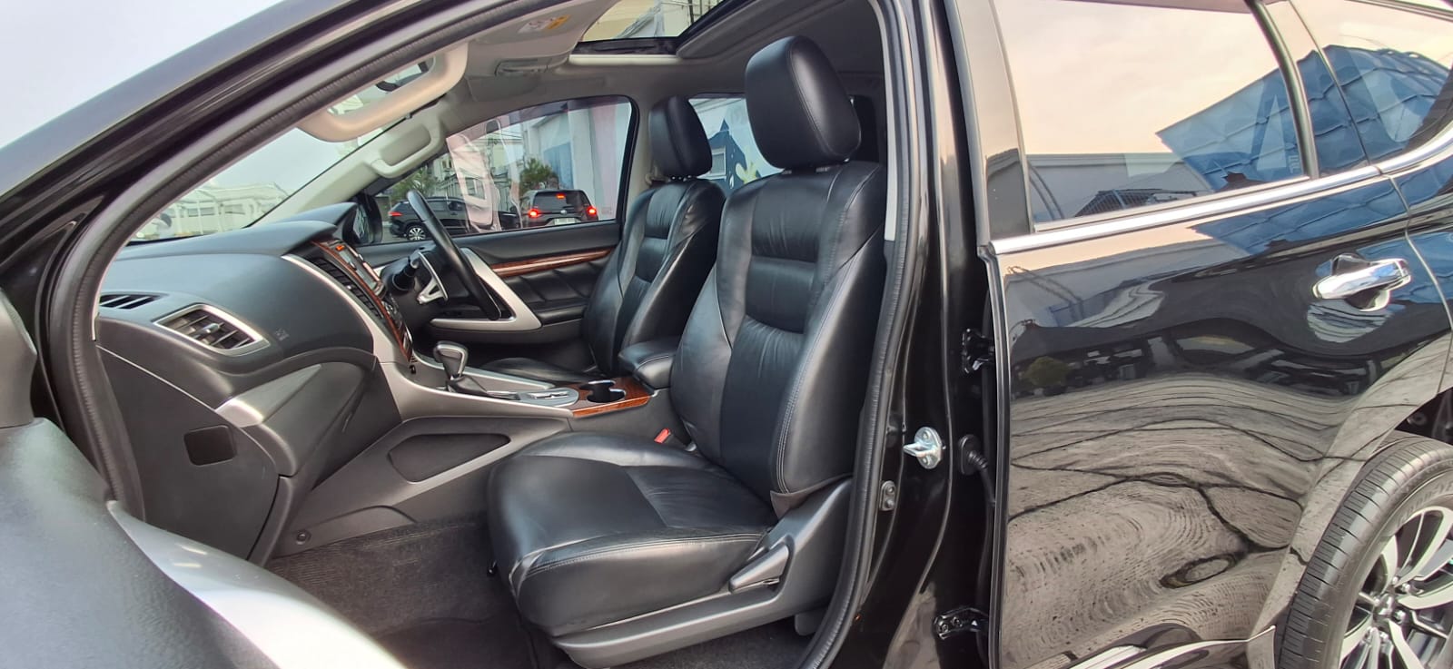 2016 Mitsubishi Pajero Sport 2016 Mitsubishi Pajero Sport