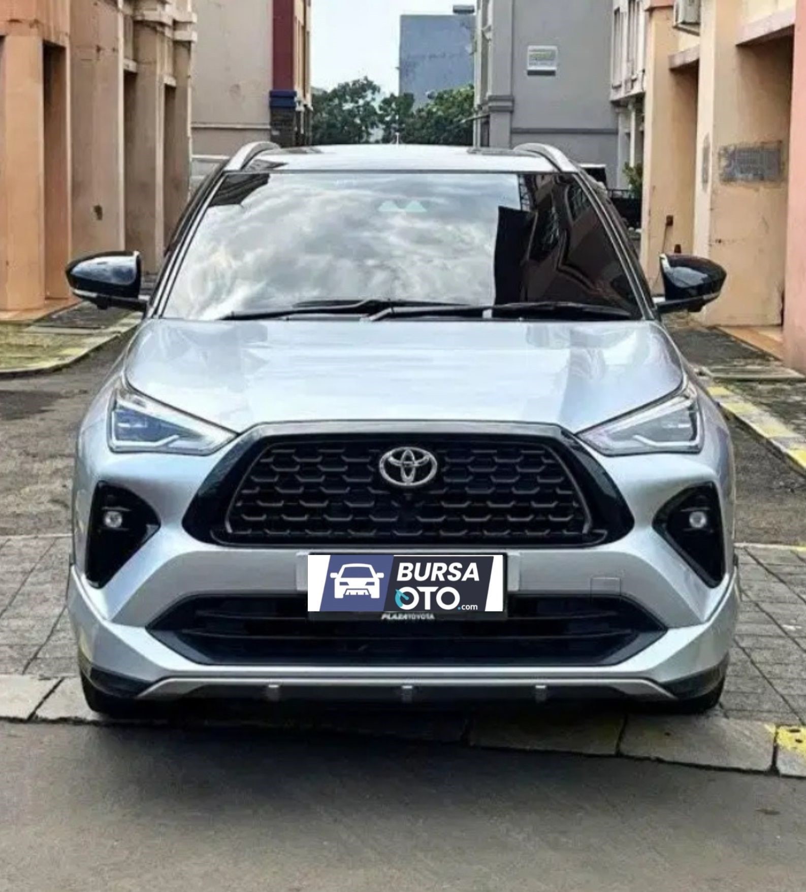 Second Hand 2023 Toyota Yaris Cross 1.5 S HV CVT With GR Parts Aero Package Second Hand 2023 Toyota Yaris Cross 1.5 S HV CVT With GR Parts Aero Package