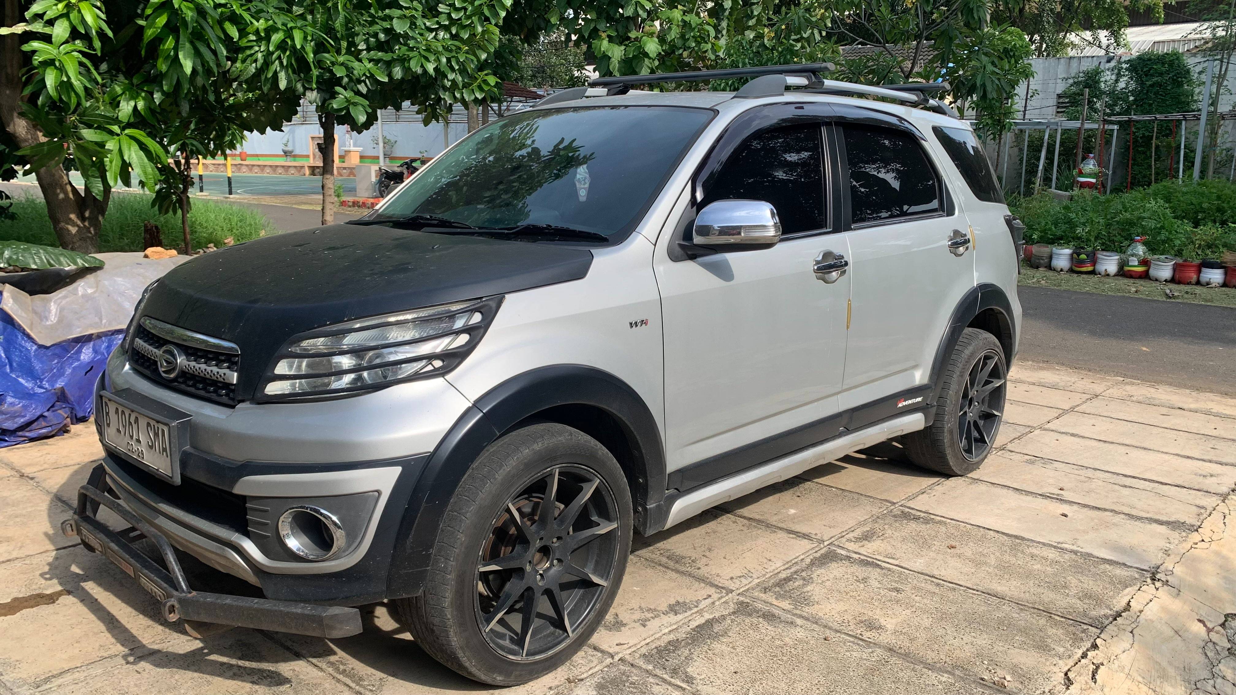 2015 Daihatsu Terios 1.5L TX AT ADVENTURE Bekas 2015 Daihatsu Terios 1.5L TX AT ADVENTURE Bekas