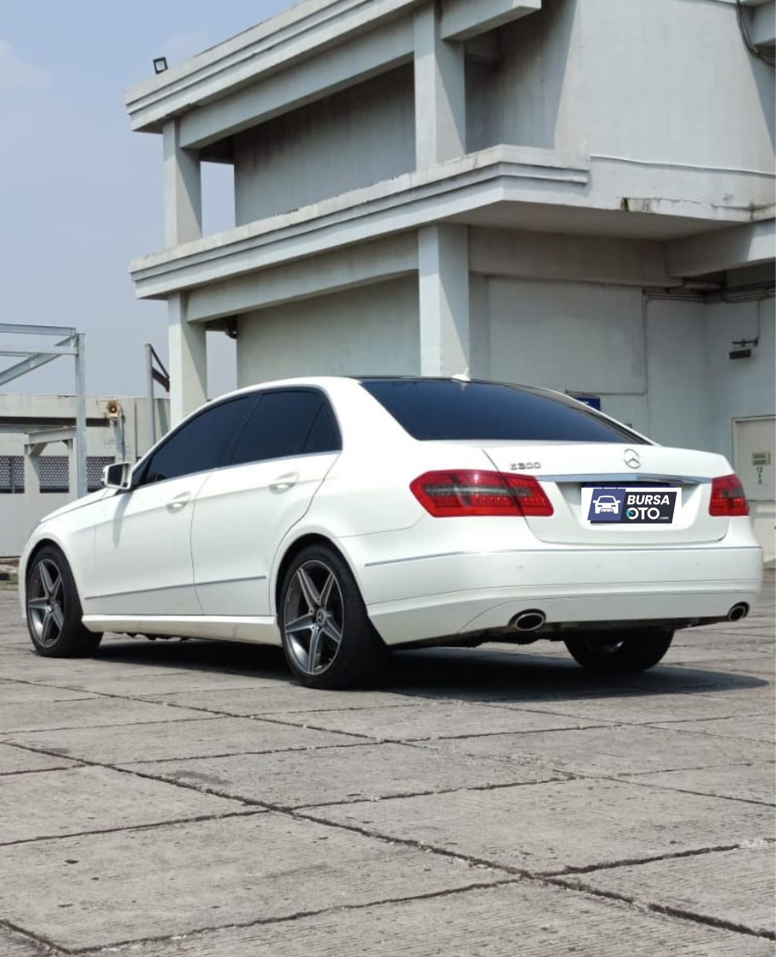 2011 Mercedes Benz E-Class 2011 Mercedes Benz E-Class