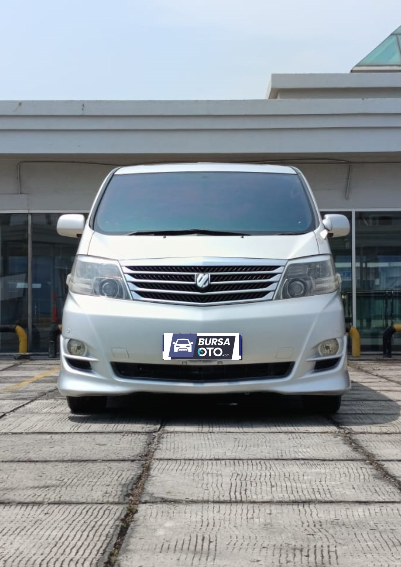 Second Hand 2007 Toyota Alphard Second Hand 2007 Toyota Alphard