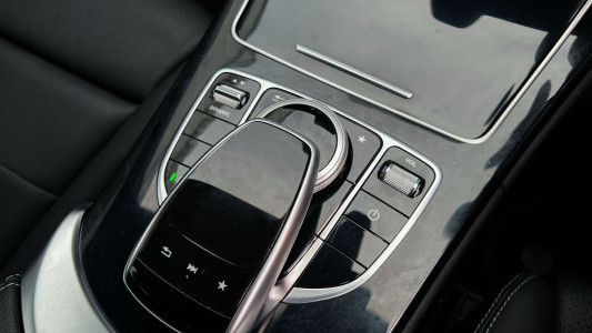 2017 Mercedes Benz C-Class Sedan 2017 Mercedes Benz C-Class Sedan