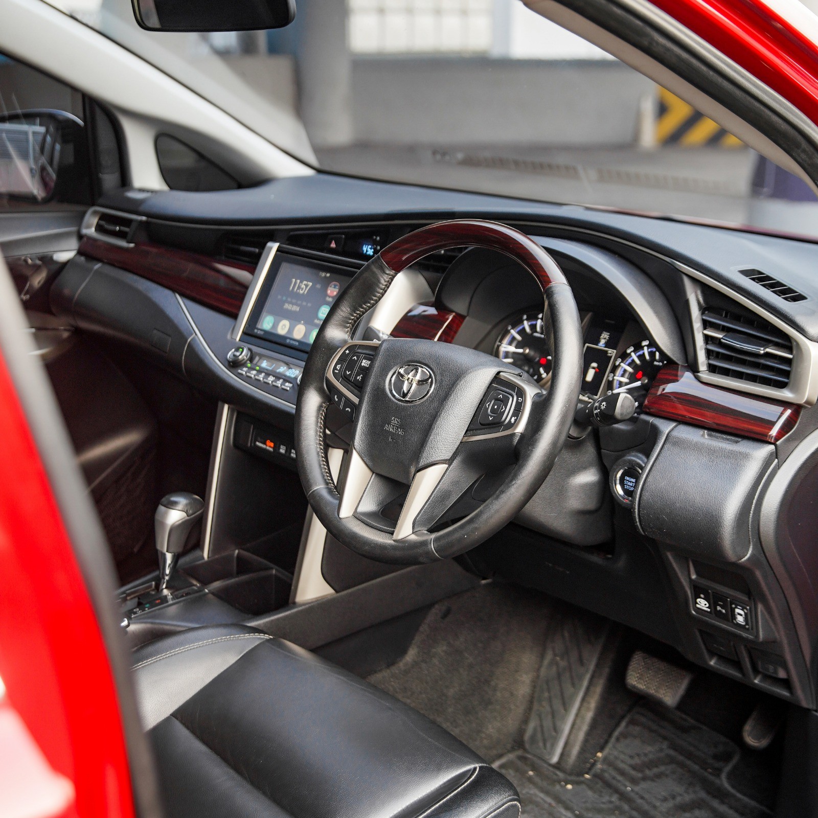 2017 Toyota Kijang Innova 2017 Toyota Kijang Innova