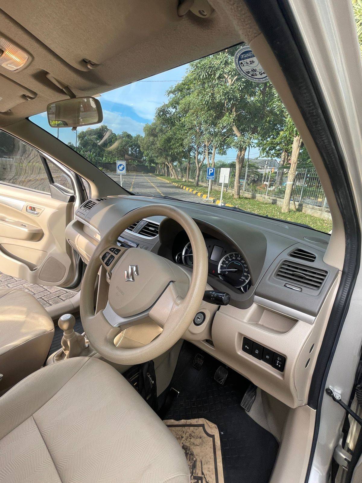 2017 Suzuki Ertiga  DIESEL HYBRID MT 2017 Suzuki Ertiga  DIESEL HYBRID MT