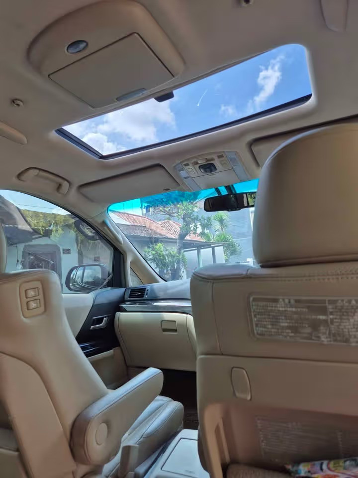 2014 Toyota Alphard  2.4 G 2014 Toyota Alphard  2.4 G