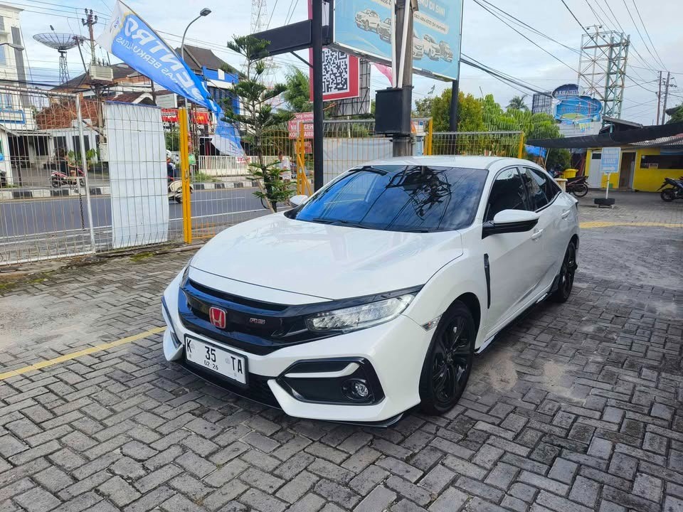 2020 Honda Civic Hatchback 1.5 RS AT 2020 Honda Civic Hatchback 1.5 RS AT