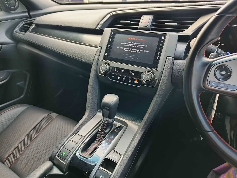 2020 Honda Civic Hatchback 1.5 RS AT 2020 Honda Civic Hatchback 1.5 RS AT