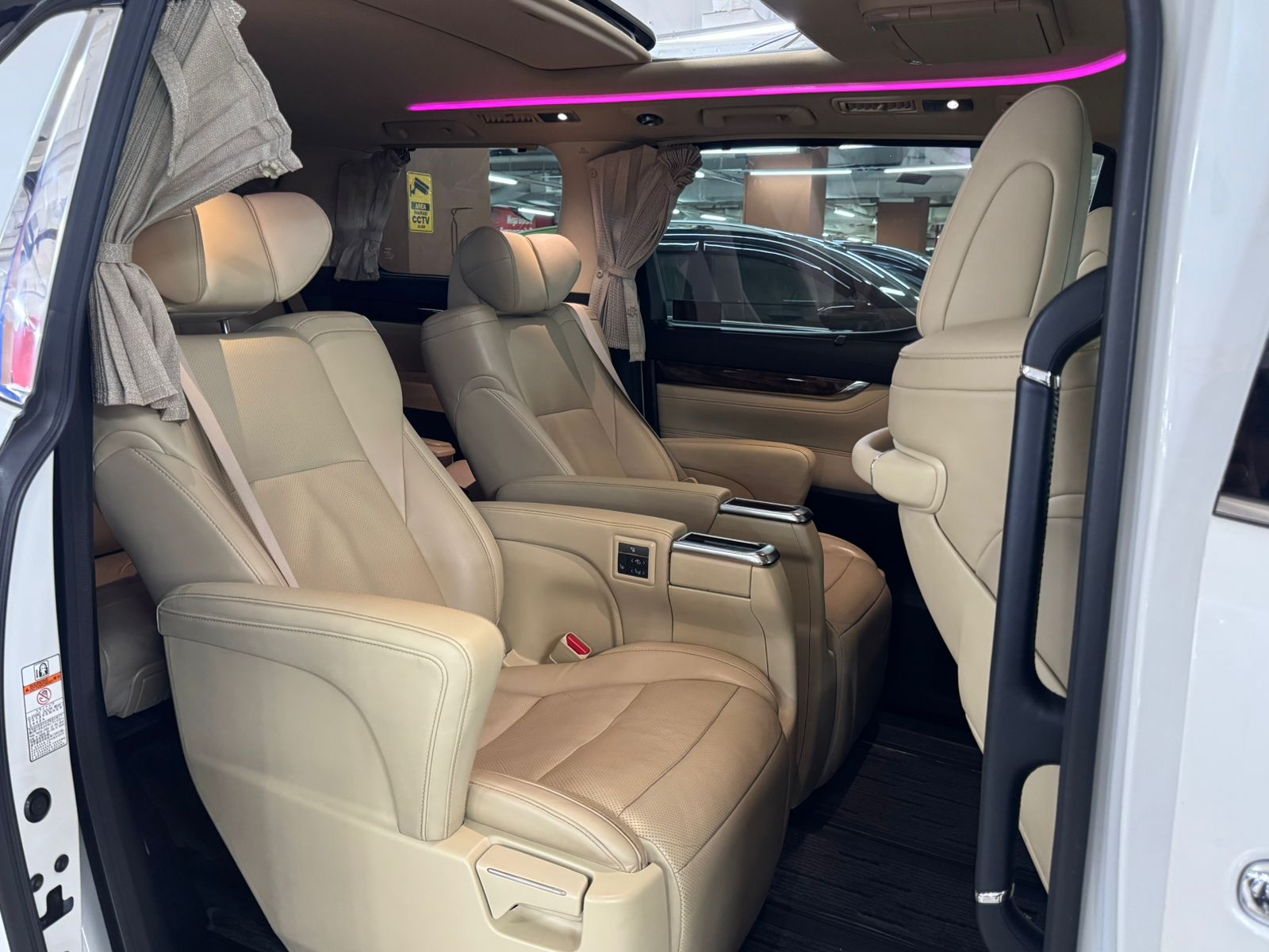 2019 Toyota Alphard 2019 Toyota Alphard