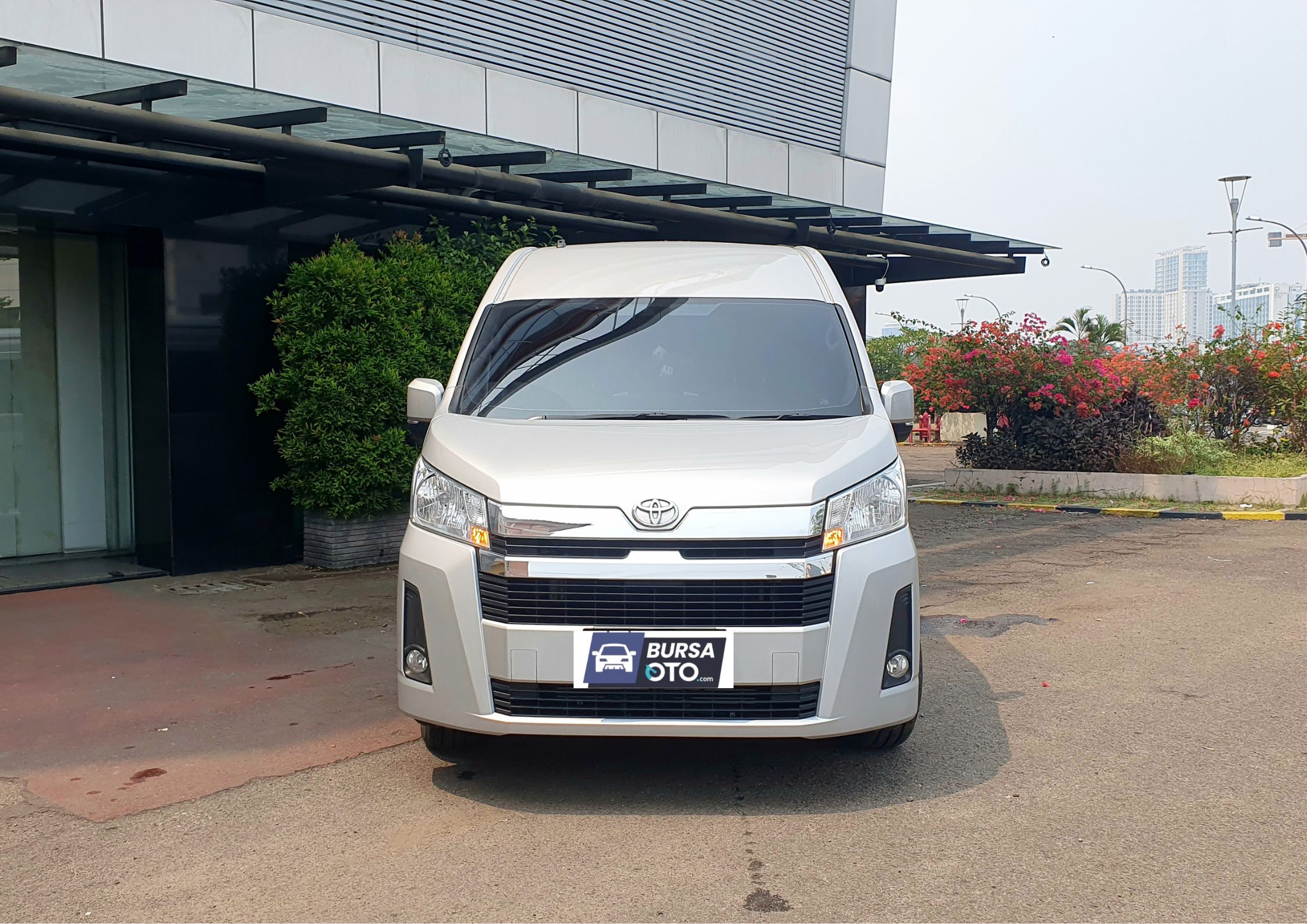 2023 Toyota Hiace Bekas 2023 Toyota Hiace Bekas