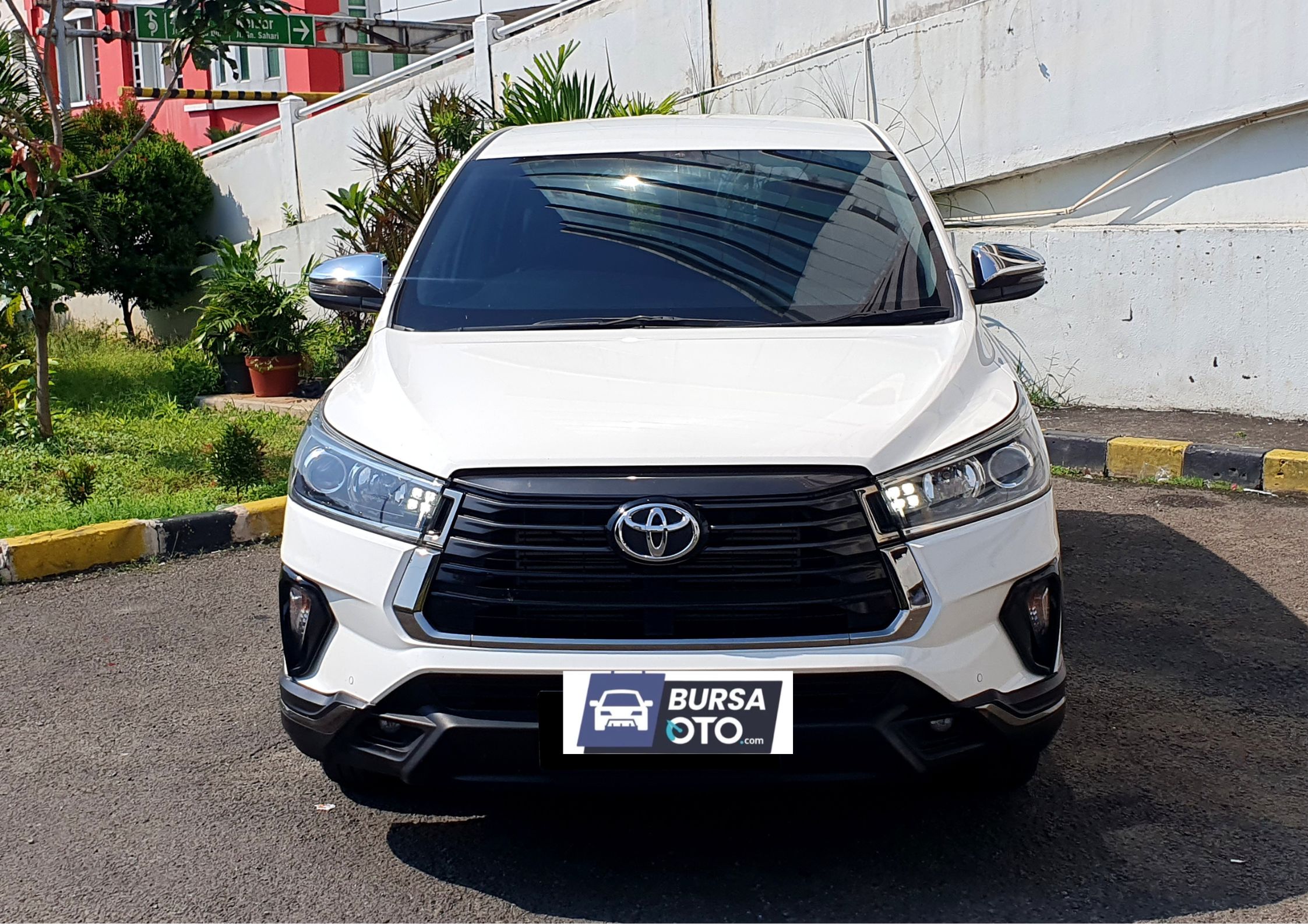 2021 Toyota Venturer Bekas 2021 Toyota Venturer Bekas