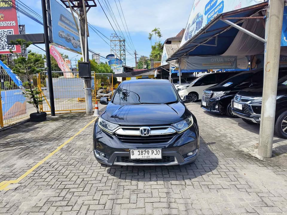 2019 Honda CR-V  2.0L AT Bekas 2019 Honda CR-V  2.0L AT Bekas