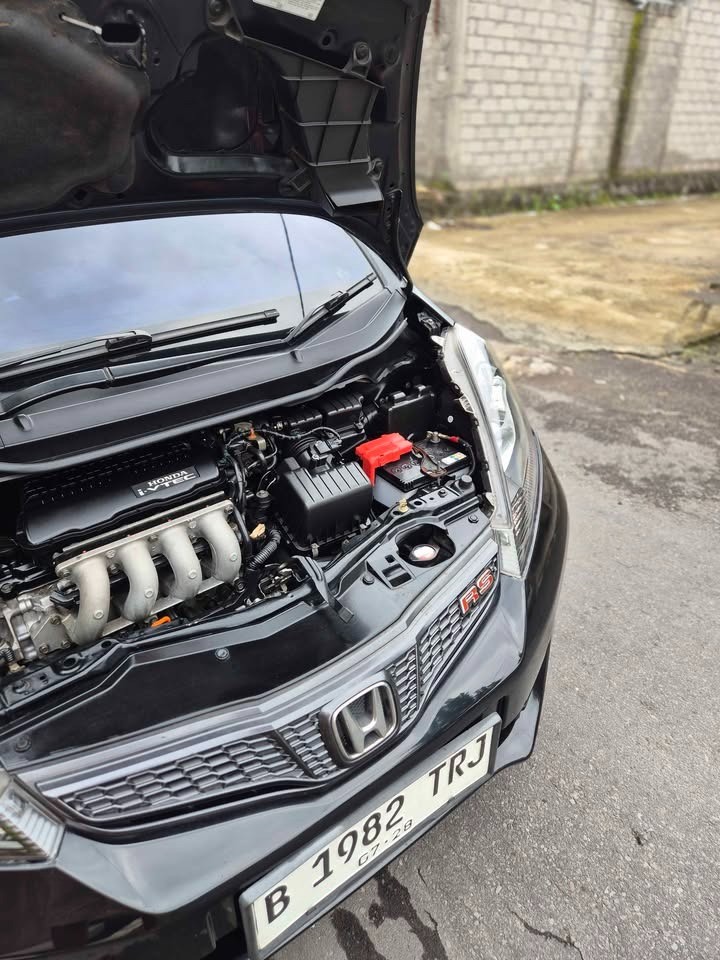 2013 Honda Jazz  VTEC MMC A/T 2013 Honda Jazz  VTEC MMC A/T