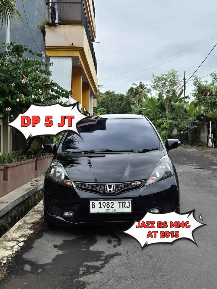 2013 Honda Jazz  VTEC MMC A/T Bekas 2013 Honda Jazz  VTEC MMC A/T Bekas