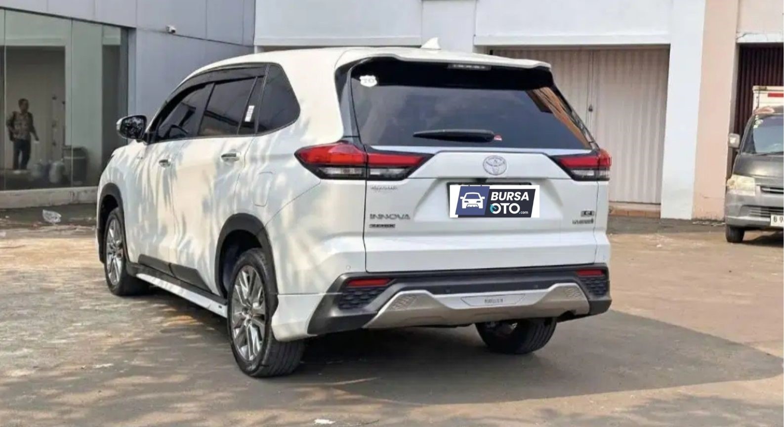 2023 Toyota Kijang Innova Zenix Hybrid EV 2023 Toyota Kijang Innova Zenix Hybrid EV