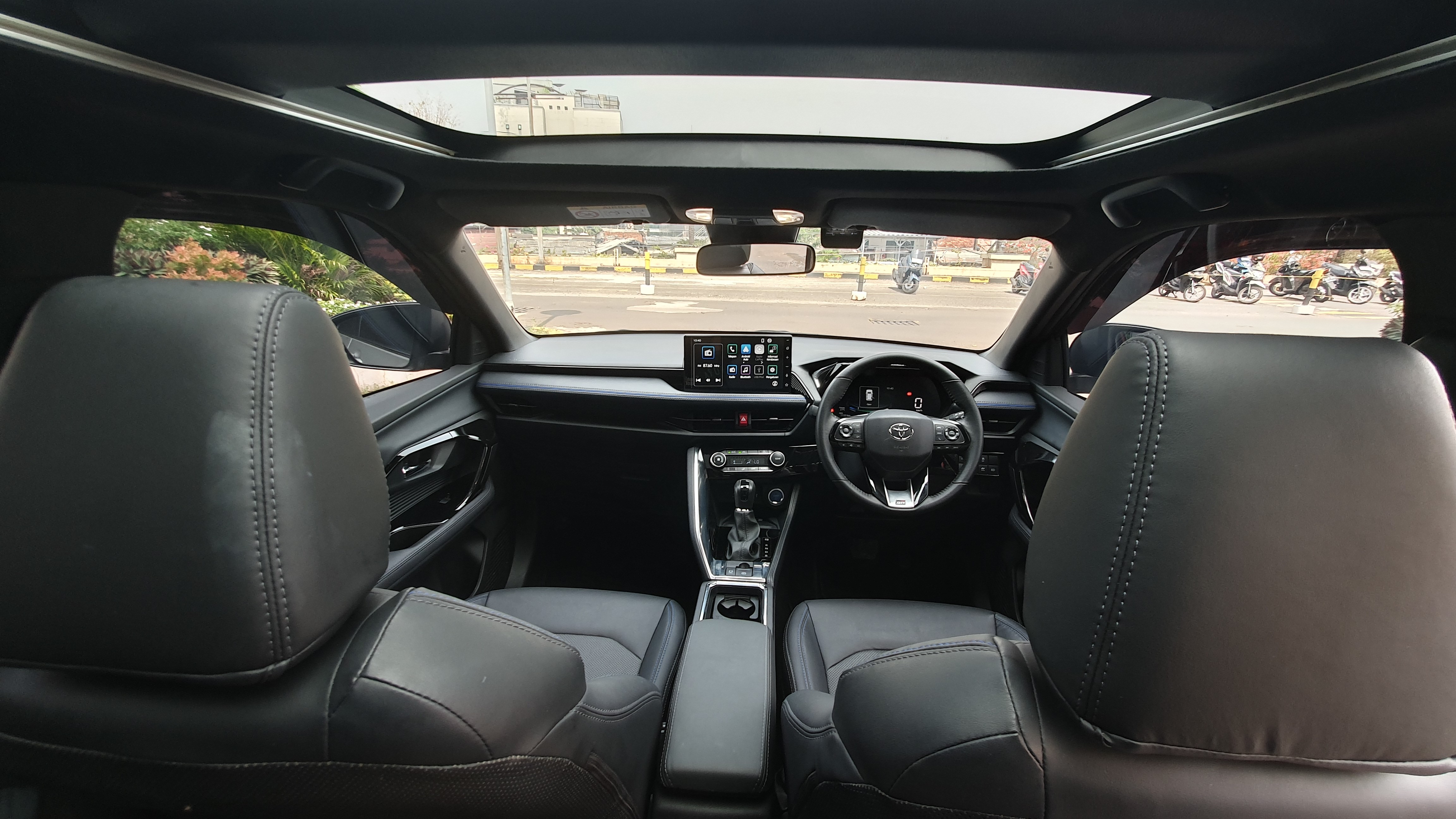 2023 Toyota Yaris Cross 2023 Toyota Yaris Cross