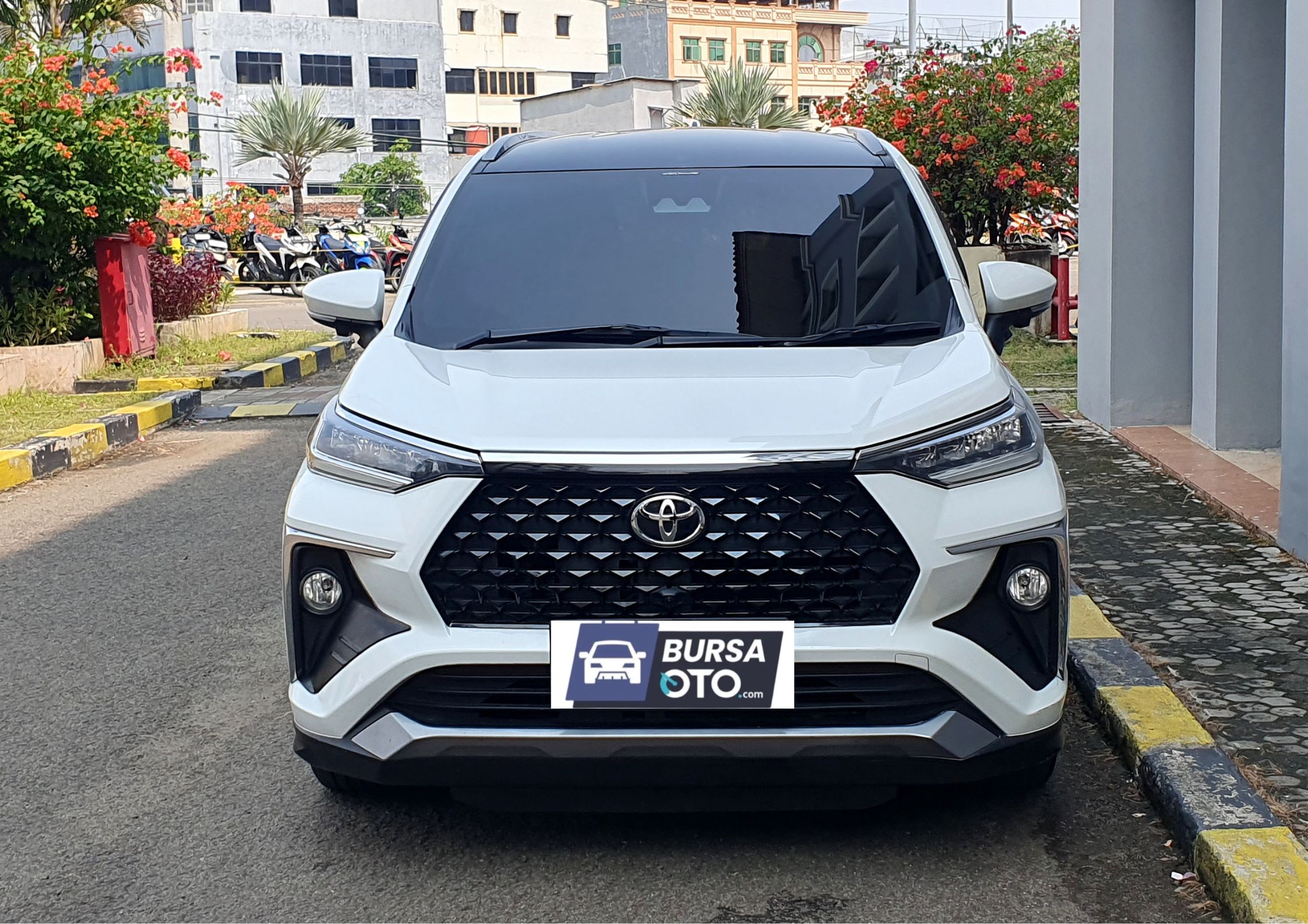 Second Hand 2022 Toyota Veloz Second Hand 2022 Toyota Veloz